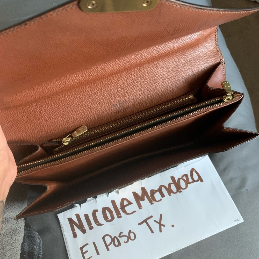 Authentic Louis Vuitton Concorde - Picture 6 of 16